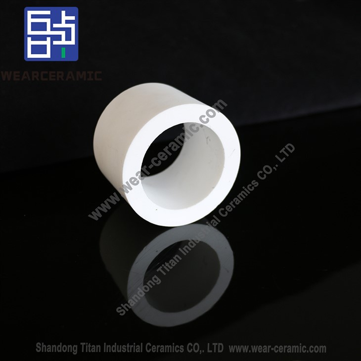 Wear-resisting ceramic pipe