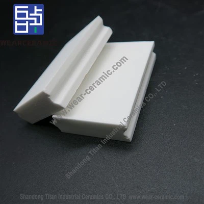 Nodilumizturīgs keramikas spiedpogas stiprinājums